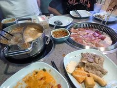 -金滏山烤肉·海鲜·火锅自助餐厅(襄阳万达店)