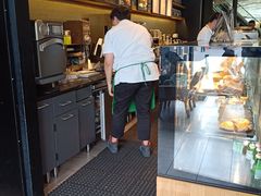-星巴克臻选(莘庄仲盛店)