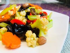 素什锦-高玛纳驴肉火烧(河间总店)