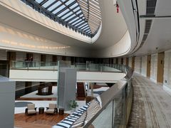 -上海滴水湖皇冠假日酒店