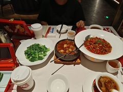 -千百味红餐厅·江西菜(绿地双子塔店)