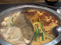 -沸炉重庆老火锅(军事博物馆店)