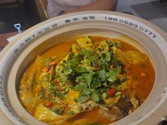 -魏铭鱼头捞饭(晋阳路店)