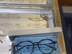 -沪睛眼镜蔡司官方授权店(金桥佳林路店)