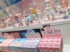 -泡泡玛特POPMART(蓝色港湾店)