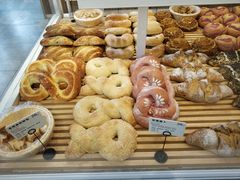 -焙丽拾光(麦凯乐直营店)
