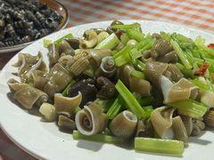 -超越海鲜屋(飞龙物业店)