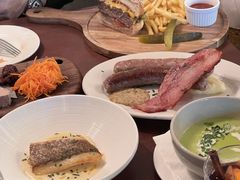 -羽深肉铺 Steak & Wine