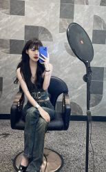 -SWANK SALON