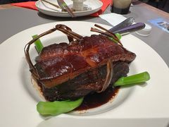 草扎肉-桂满陇·手作小笼包&江南叫花鸡(中山公园店)