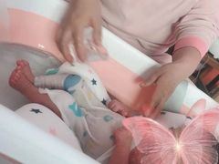 -爱的果实月嫂育婴师(世纪东方店)