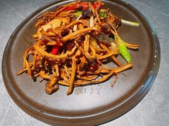 -吴越荣记苏州菜·松鼠桂鱼100%活鱼现做(斜塘老街店)