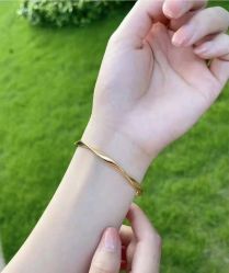 -周大福CHOW TAI FOOK(长寿路189弄购物中心店)