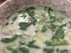 -滇香肴·云南菜蒸汽石锅鱼(云南北路店)