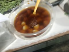 门口的冰汤圆-渝味黄姐火锅(黄泥村店)