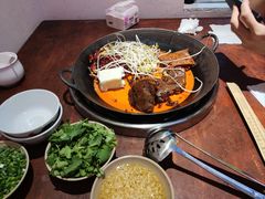 -四小区火锅·巷子里的重庆火锅(花照壁店)