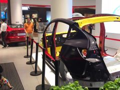 -TESLA 特斯拉(广州天环广场体验店)