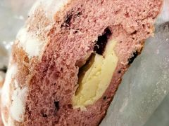 蔓越莓乳酪面包-美俪家族(巴黎都市店)