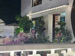 -Mark&Mars Restaurant