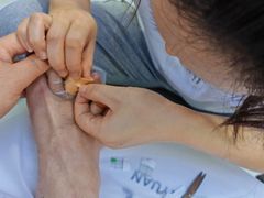 -郑远元专业修脚房·按摩·肉刺·灰指甲(新亭路店)