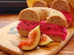 加州胭脂&nbsp;California&nbsp;Pink-Catch Bagel(芳草地店)