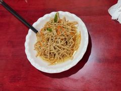 -金杨拉面王小吃面馆·牛三宝面·红烧牛肉粉