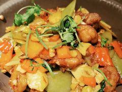 泡子姜烧牛蛙-吃饭皇帝大(合生汇店)
