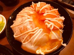 三文鱼火山丼-魔丼屋(日月光店)