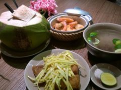 -Cau Go Vietnamese Cuisine