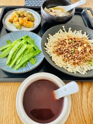 -馨月汇·一悦馨香月子中心(前滩店)