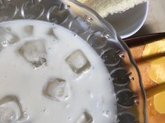 睡印椰-啰啰冰屋(景洪总店)