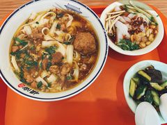 -顺溜·手工刀削面·黑金店(铜锣湾店)