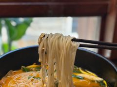 -银米·云南传统过桥米线(双廊黑金冠店)