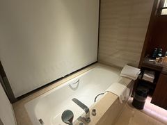 -西双版纳融创皇冠假日度假酒店