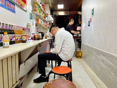 -二七友名焖子铺