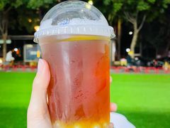 闪光爆爆黄茶-CoCo都可(创意2店)