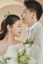 点击看大图 -挪娅婚纱摄影皇家会所