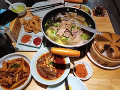 -全牛匠·乐山跷脚牛肉(新中关店)