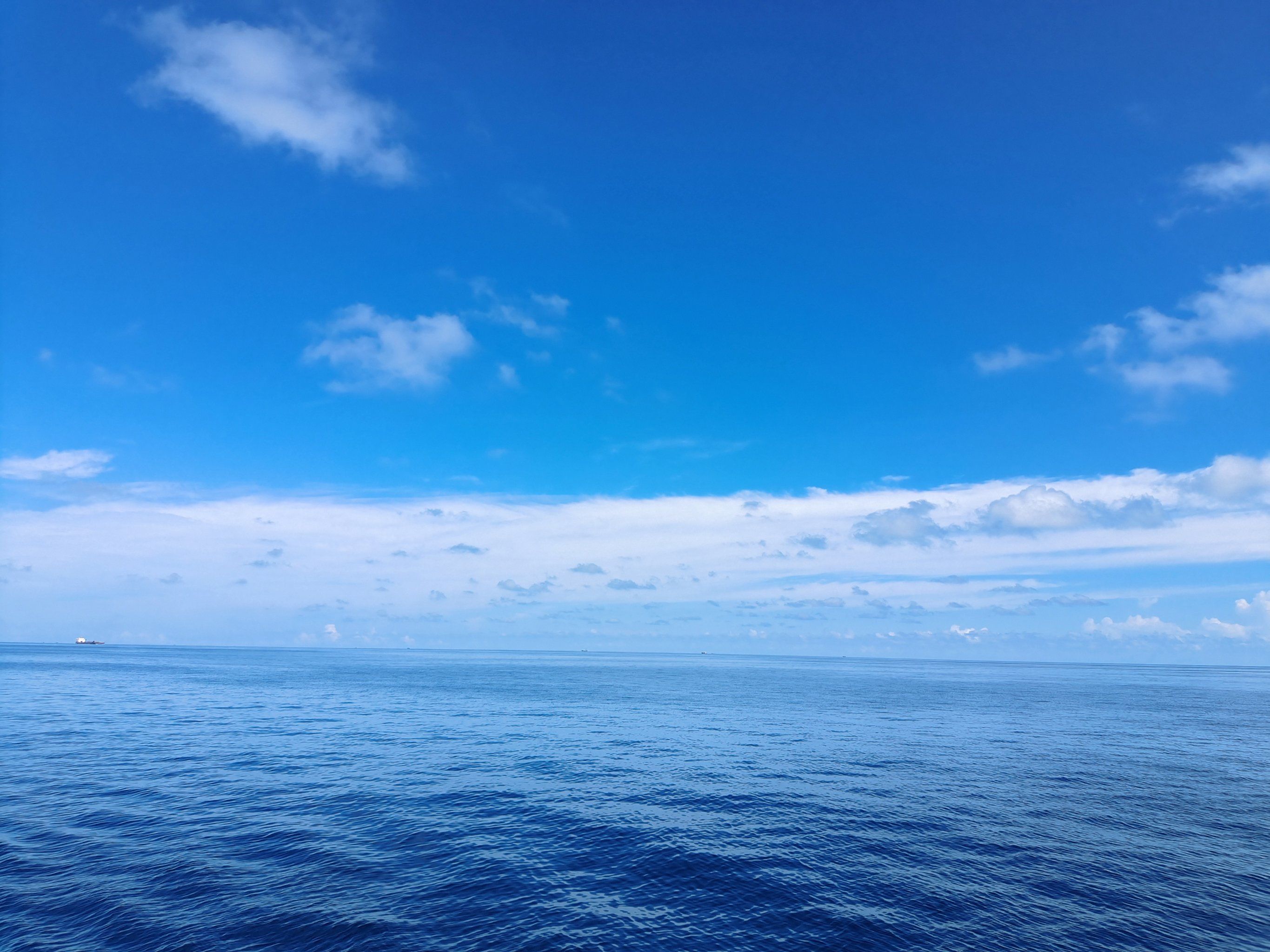 蓝天白云大海