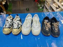 -京伟修鞋洗鞋奢侈品皮具护理店