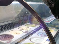 -亚马逊环球美食百汇(新城吾悦广场店)