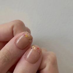 -悦指间美甲美睫