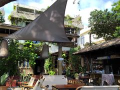 -城墙外BAR