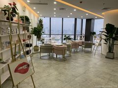 -昆妆星棠化妆美甲学校(呈贡校区)