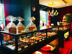 -Salon de The de Joel Robuchon(外滩18号店)