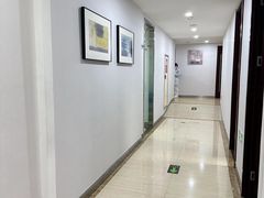 -瑞尔齿科(东方广场诊所)