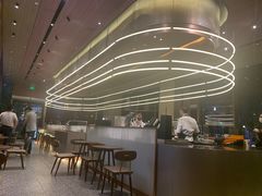 -星巴克臻选(上海虹桥新天地三店)