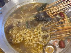 -拈签一笑黄牛肉辣卤串串