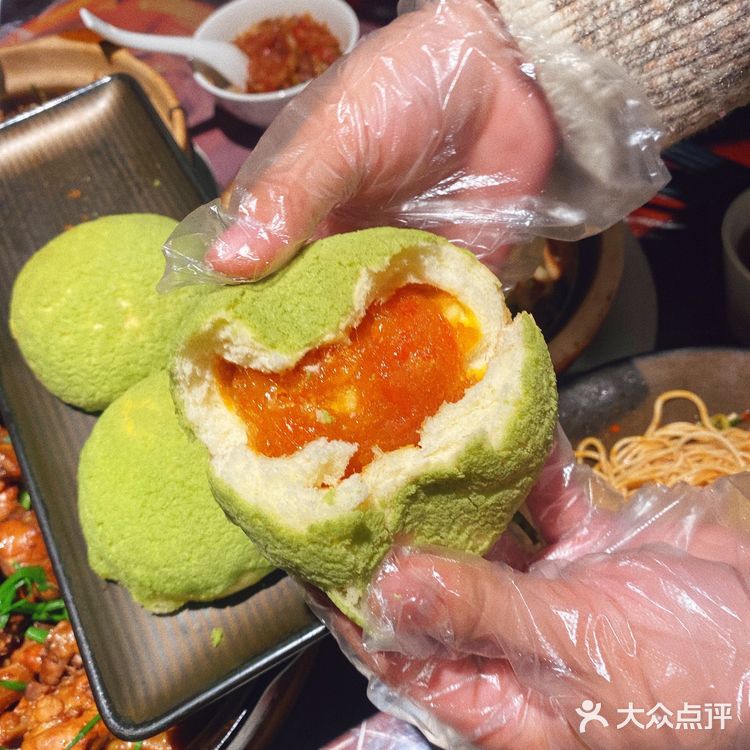 武汉探店🍲万物可啫江汉路宝藏餐厅「粤啫久」