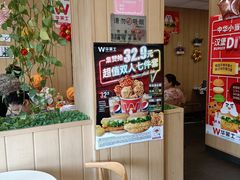 用餐区-华莱士·全鸡汉堡(天元一品店)